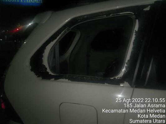 Seorang Bapak Kehilangan Laptop di dalam Bagasi Mobilnya di Medan