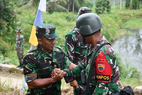 Kasdam IBB Mengecek Latihan Pratugas Yonif 125Smb Sebagai Satgas Apter di Kodam XVIICenderawasih