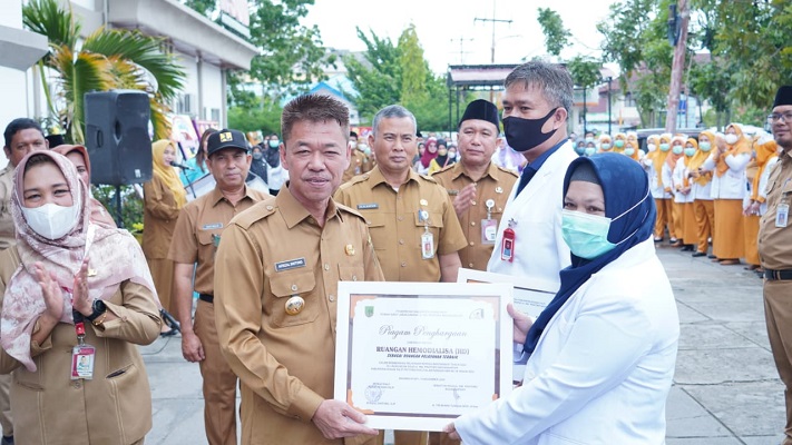 Peringati HKN ke-58 Tahun, Bupati Rohil Ajak Seluruh Insan Kesehatan Tinggkatkan Pelayanan kepada Masyarakat