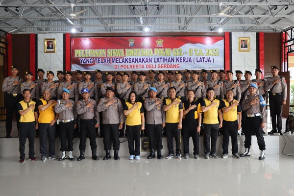 Polresta Deli Serdang Laksanakan Pelepasan dan Pemberian Arahan kepada Siswa Latja Diktuk BA Polri Gelombang II 