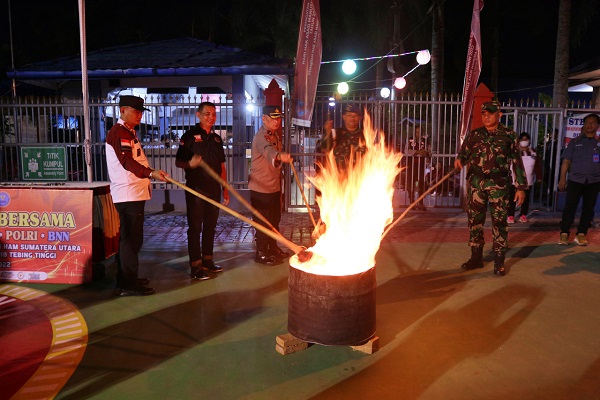 Tegaskan Komitmen Zero Halinar, Lapas Tebing Tinggi Kanwil Kemenkumham Sumut Gandeng APH Razia Blok Hunian