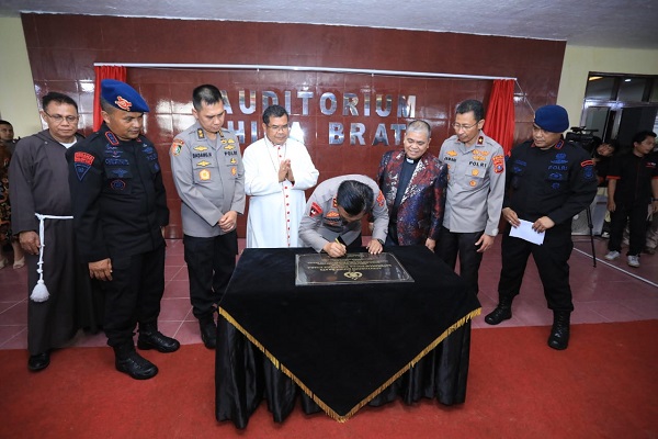 Kapolda Sumut Mendorong Brimob Bekerja Lebih Profesional dan Melayani Masyarakat dengan Baik