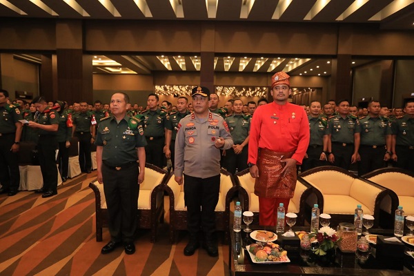 Kapolda Sumut Menghadiri Pengarahan Menhan RI kepada Bhabinsa Kodam IBB