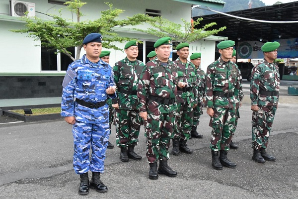 Korem 023KS Melaksanakan Upacara Bendera Gabungan 17 Januari 2023