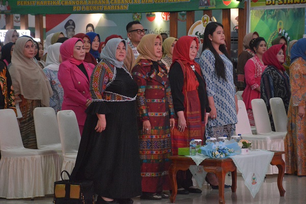 Persit KCK PD IBukit Barisan Menggelar Bazar UMKM dan Fashion Show