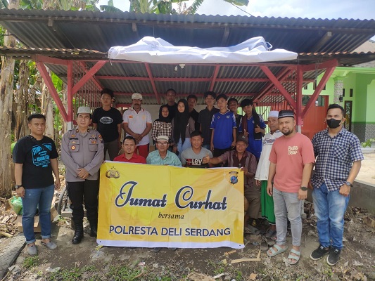 Polresta Deli Serdang Mendengarkan Keluhan Masyarakat Melalui Kegiatan Jumat Curhat