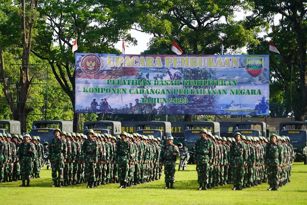500 Pemuda Sumut Resmi Mengikuti Latsarmil Komcad 2023 di Rindam IBB
