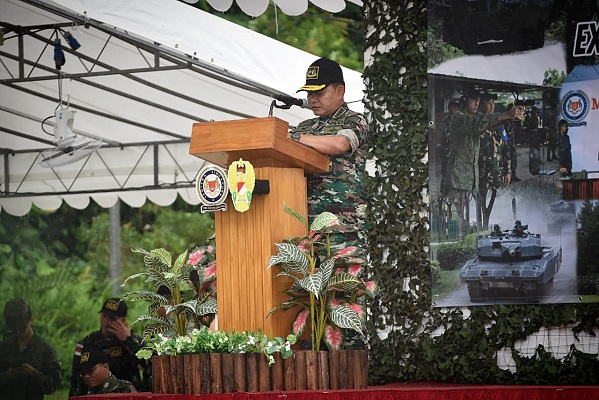 Kasad dan Chief of Army SAF Menutup Safkar Indopura Ke-35 Tahun 2023