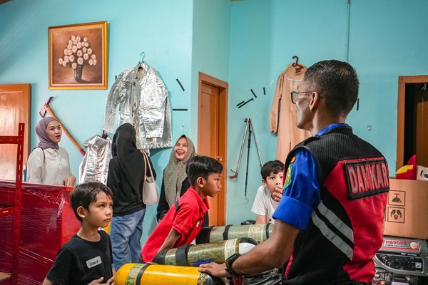 Dinas Damkarmat Kota Medan Edukasi Anak Usia Dini tentang Bahaya dan Penanganan Kebakaran