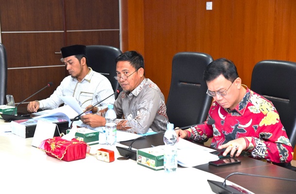 Rapat Pembahasan Ranperda tentang Perubahan APBD