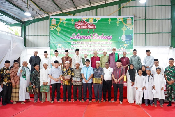 Pemko Medan Mengapresiasi Buka Puasa Bersama BKM Sari Rejo dan Pemberian Tali Asih