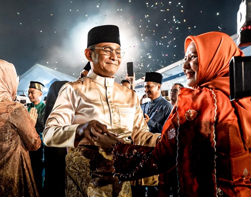 Tutup Gemes, Rico Waas Menari Melayu Bersama Seluruh Pengisi Acara dan Pengunjung