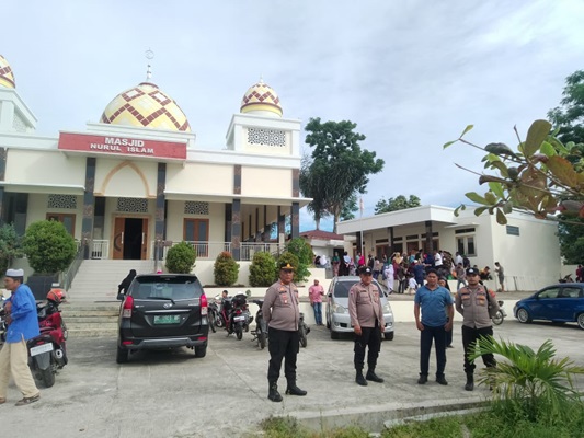 Pengamanan Sholat Idul Adha 1446 H di Wilayah Hukum Polres Samosir Berjalan dengan Aman dan Lancar