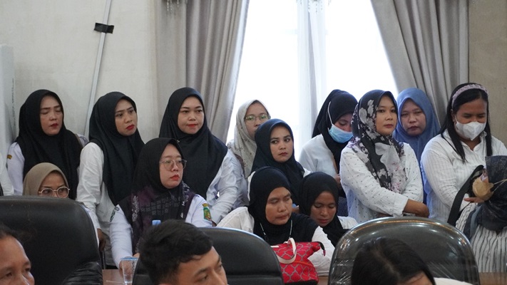 Perwakilan Tenaga Kesehatan dan Guru Honorer Temui DPRD Langkat Bahas Skema Kerja Paruh Waktu